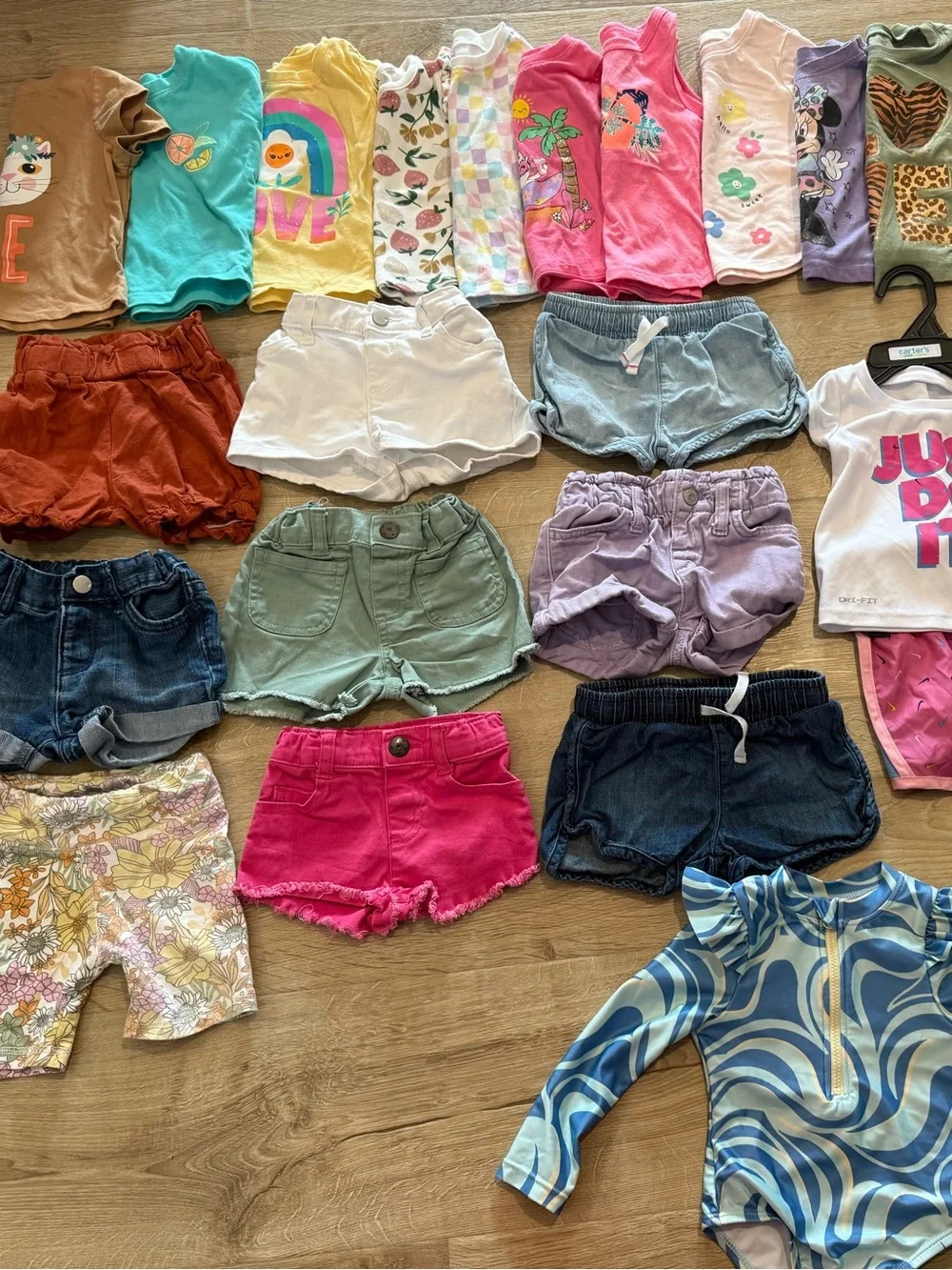 12-18 month summer lot - Picture 2 of 3